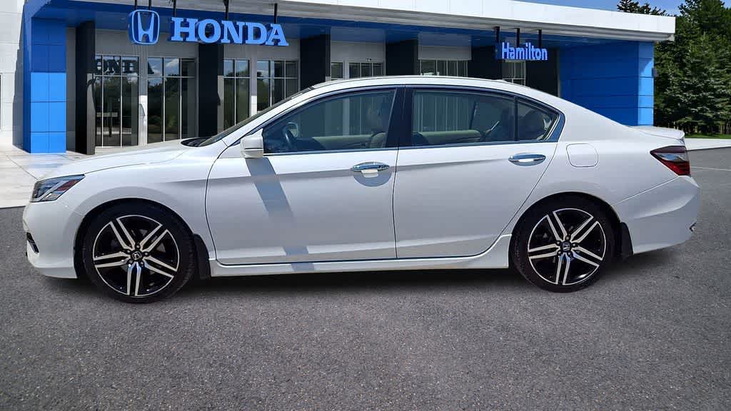 Thumbnail: 2017 Honda Accord - 5