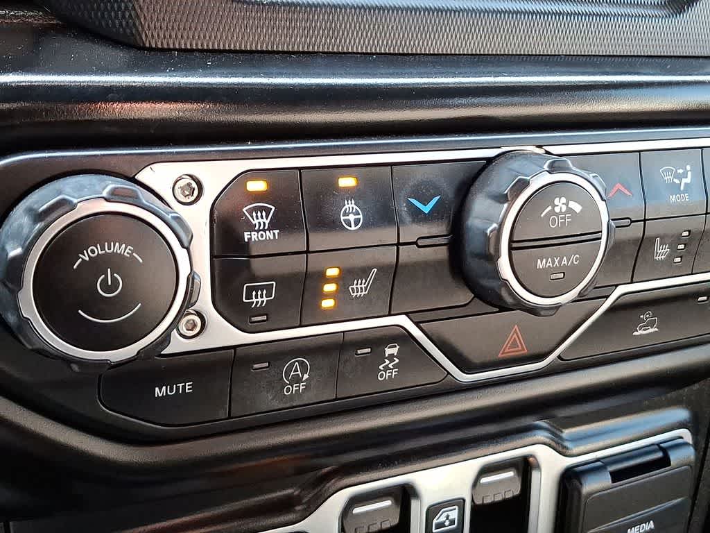 Thumbnail: 2023 Jeep Wrangler - 19