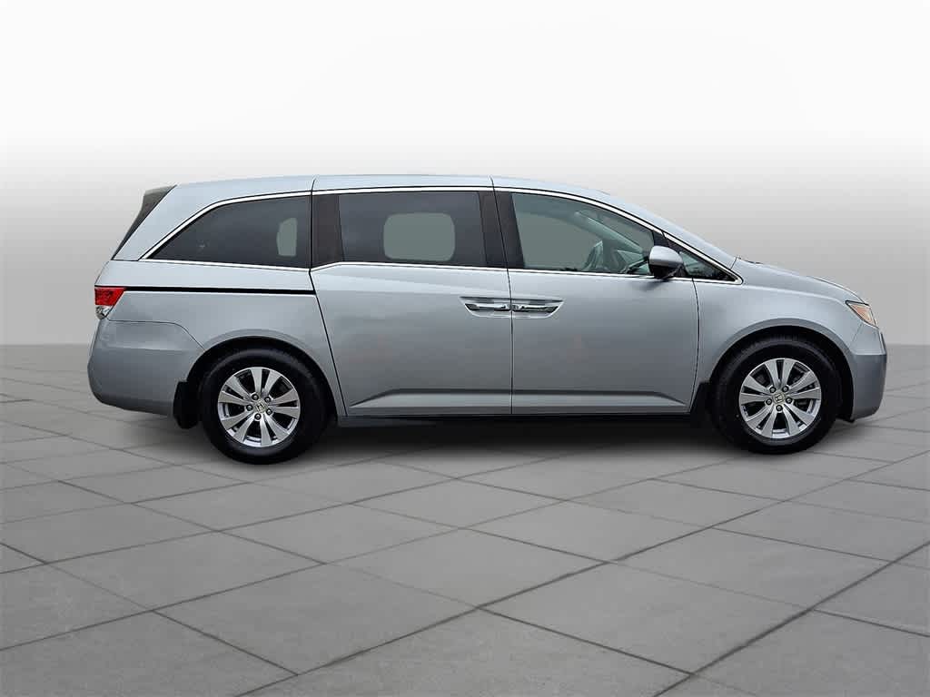 Thumbnail: 2016 Honda Odyssey - 17