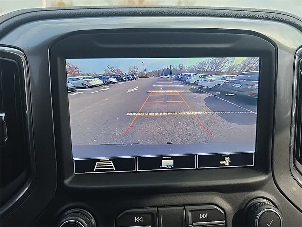 Thumbnail: 2020 Chevrolet Silverado 1500 - 19