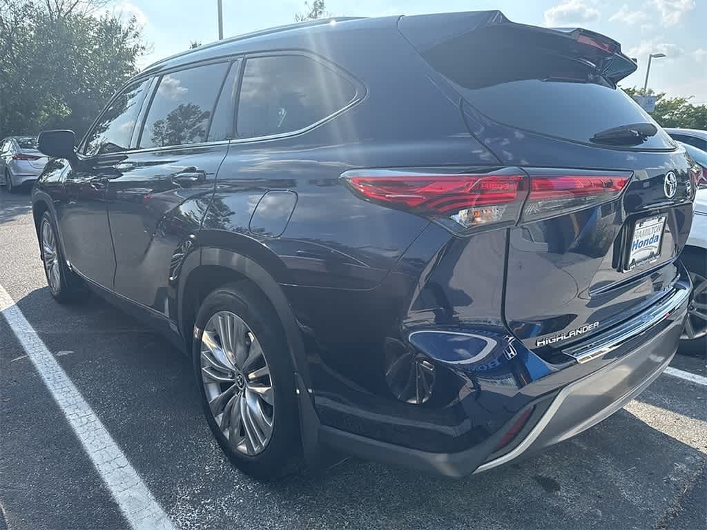 Thumbnail: 2021 Toyota Highlander - 6