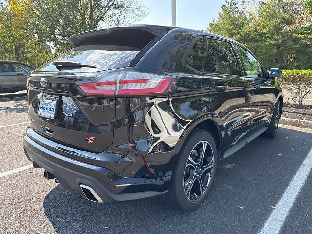 Thumbnail: 2019 Ford Edge - 4