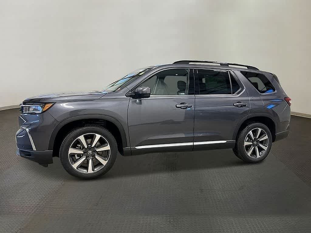 Thumbnail: 2023 Honda Pilot - 3