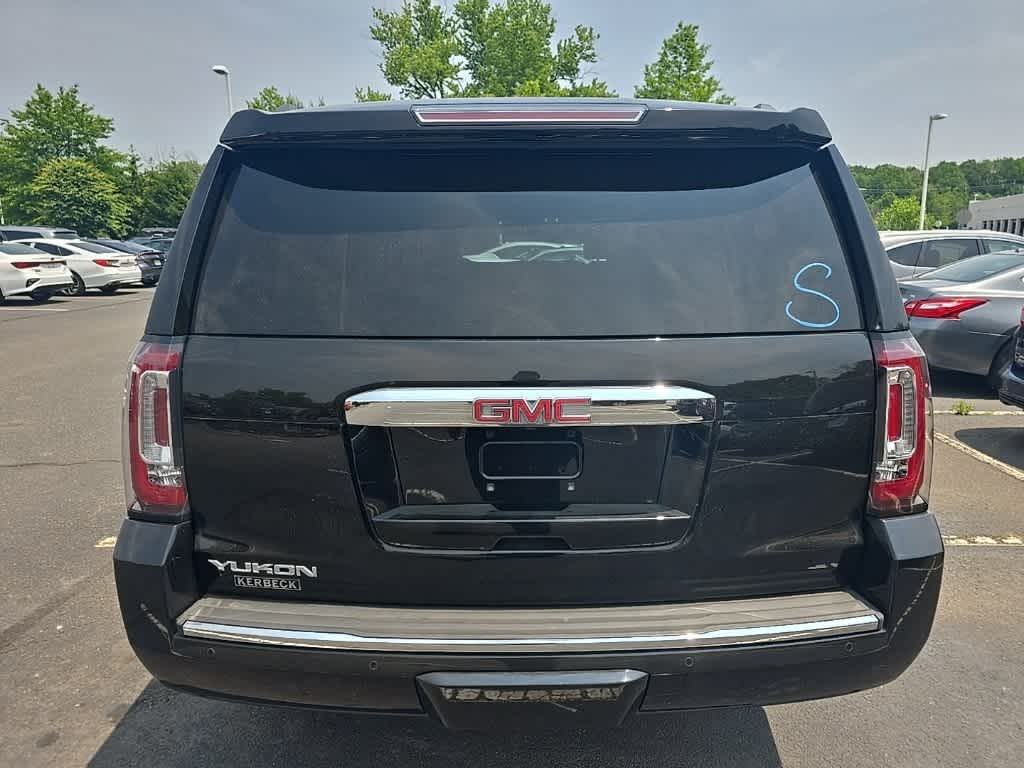 2016 GMC Yukon Denali 7
