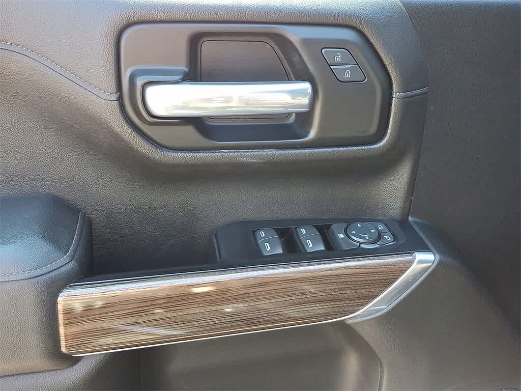 Thumbnail: 2019 Chevrolet Silverado 1500 - 10