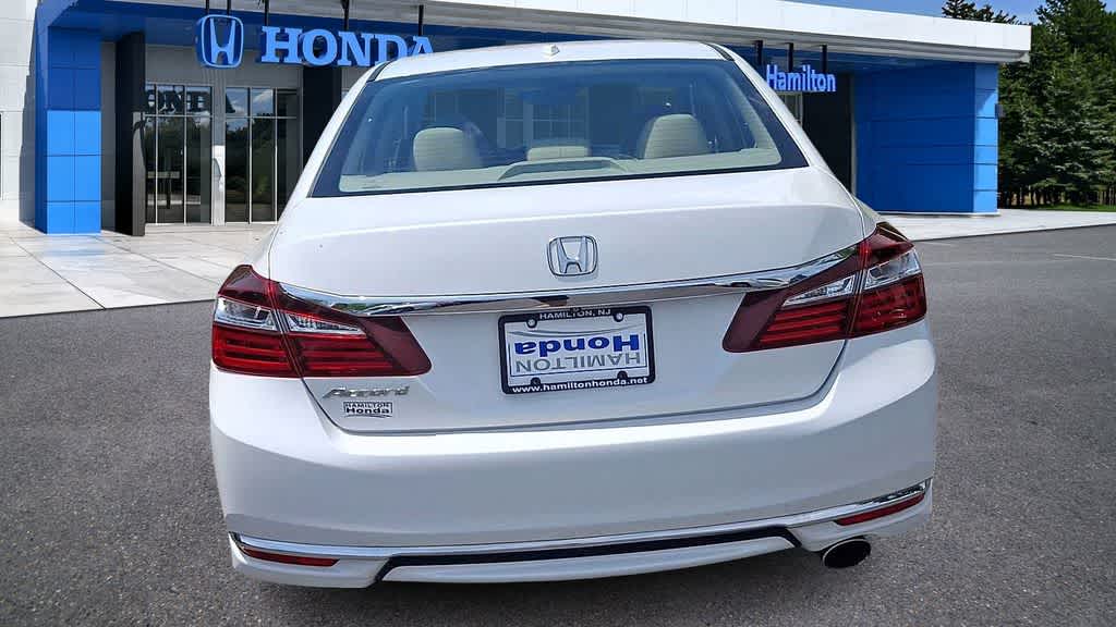 Thumbnail: 2017 Honda Accord - 7