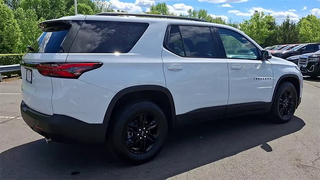 2023 Chevrolet Traverse LS 8