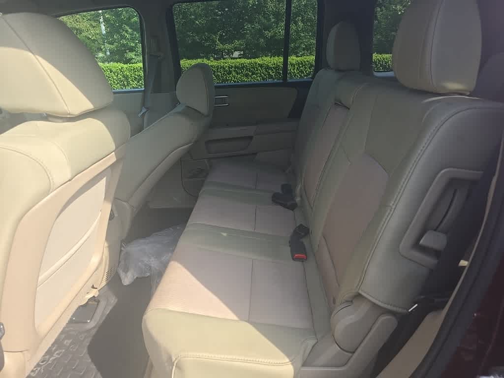 Thumbnail: 2013 Honda Pilot - 9