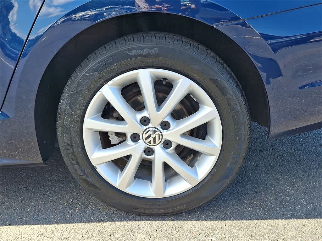 Thumbnail: 2014 Volkswagen Jetta - 24