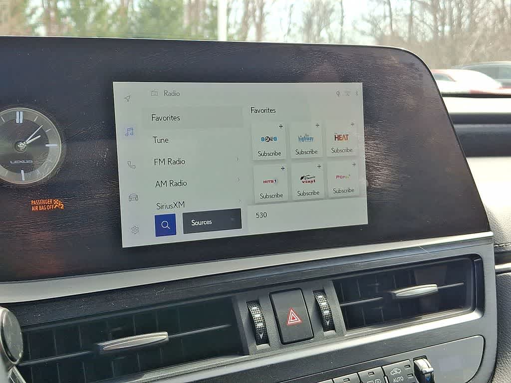 Thumbnail: 2023 Lexus ES - 14