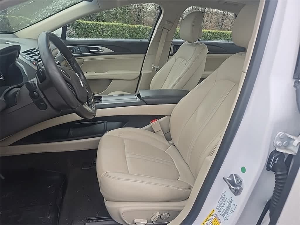 Thumbnail: 2019 Lincoln MKZ - 15