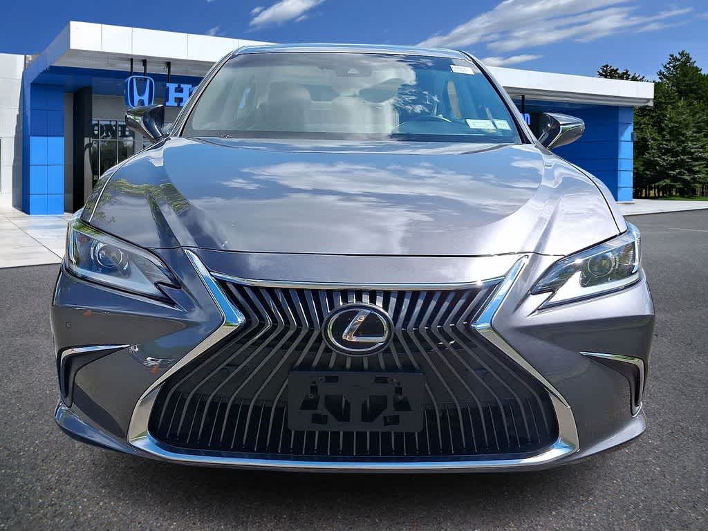 Thumbnail: 2019 Lexus ES - 28