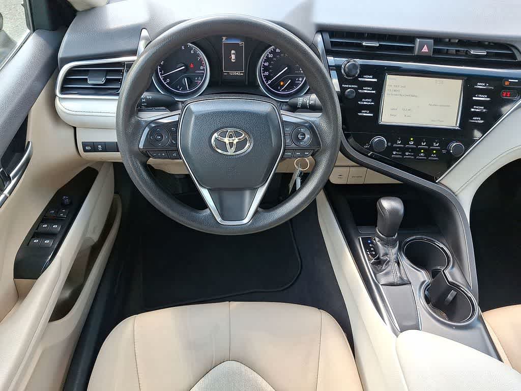 Thumbnail: 2018 Toyota Camry - 21