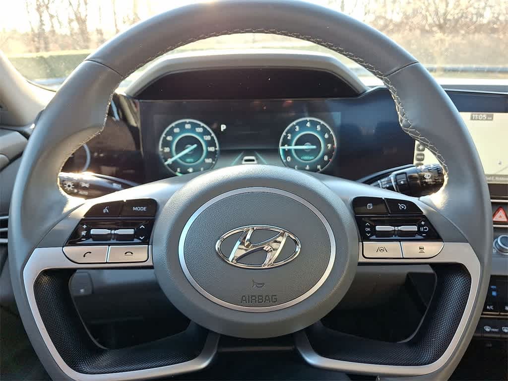 Thumbnail: 2023 Hyundai Elantra - 16