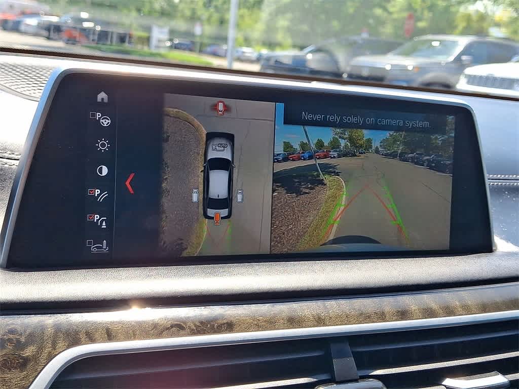 Thumbnail: 2018 BMW 7 Series - 15