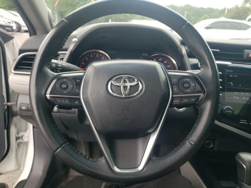 Thumbnail: 2019 Toyota Camry - 14
