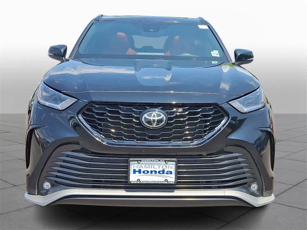 Thumbnail: 2021 Toyota Highlander - 28