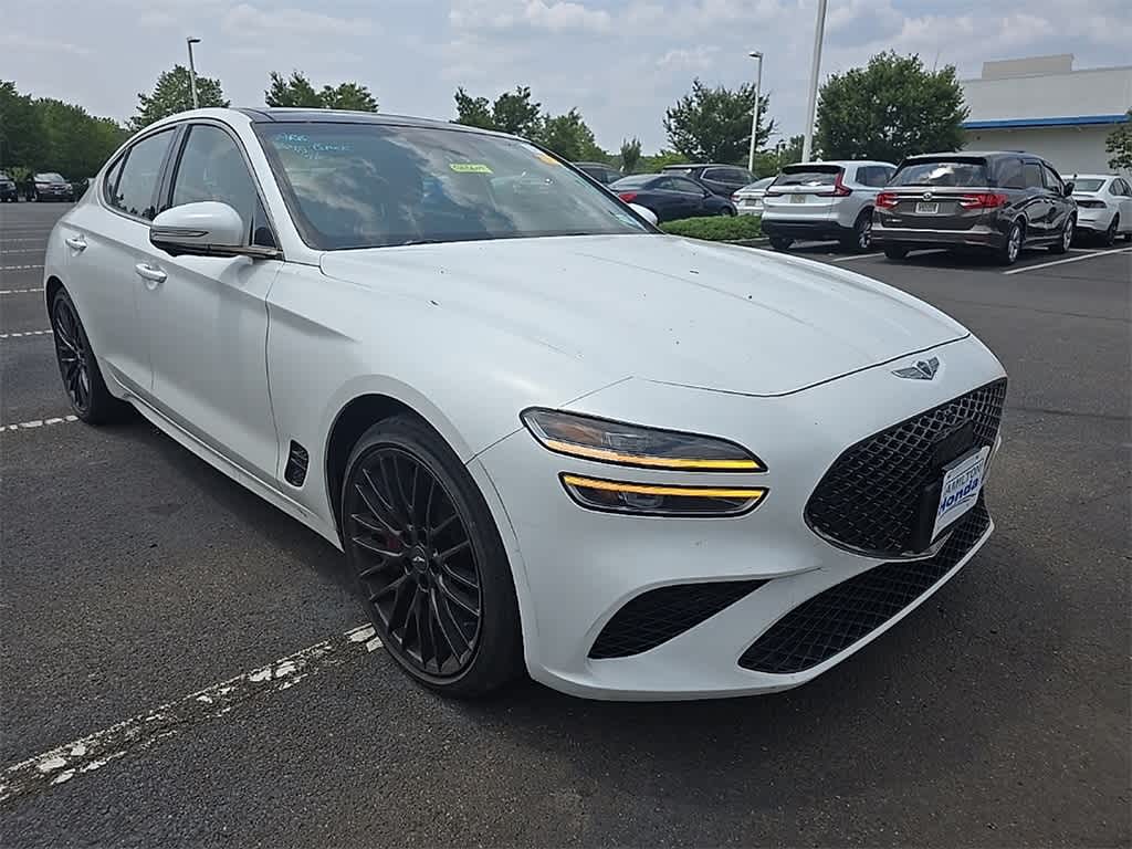 Thumbnail: 2022 Genesis G70 - 3
