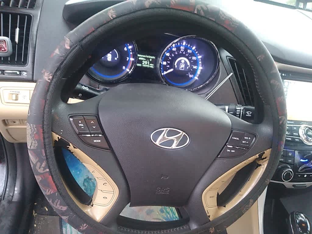 Thumbnail: 2013 Hyundai Sonata - 15
