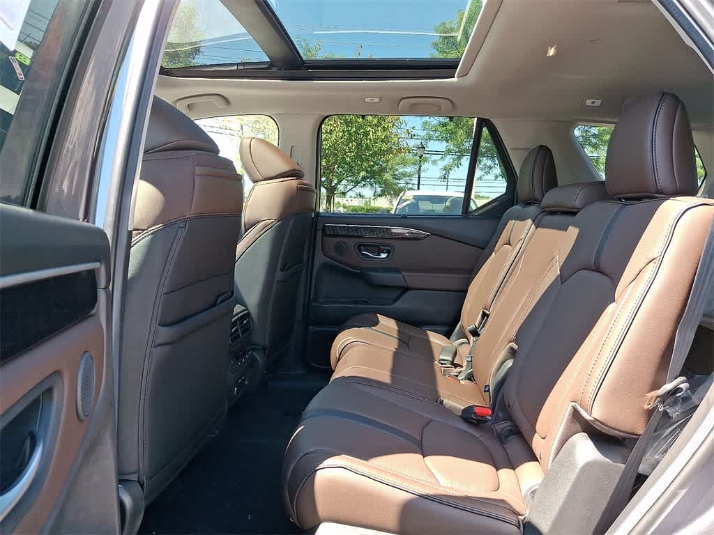Thumbnail: 2025 Honda Pilot - 10
