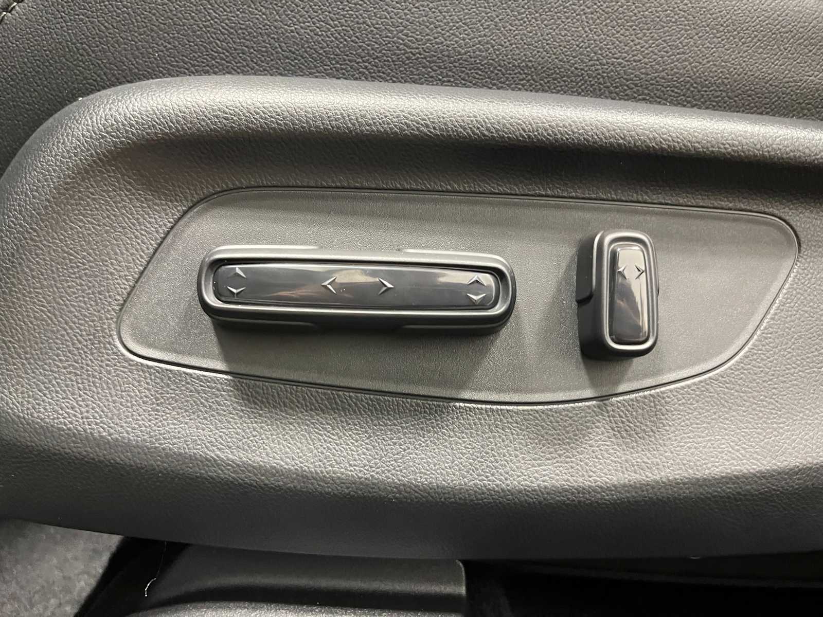 Thumbnail: 2026 Honda HR-V - 14