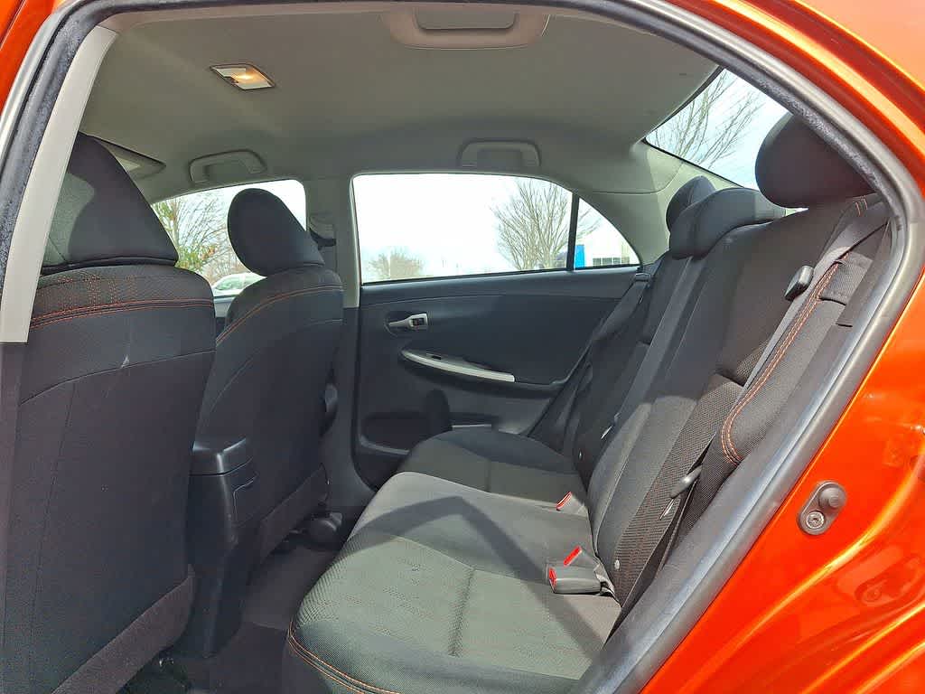 Thumbnail: 2013 Toyota Corolla - 20