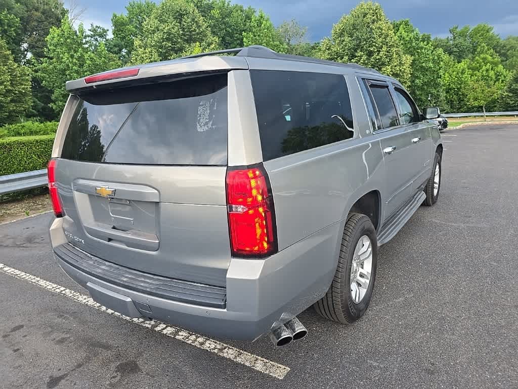 Thumbnail: 2018 Chevrolet Suburban - 4