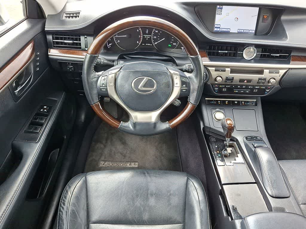 Thumbnail: 2014 Lexus ES - 21