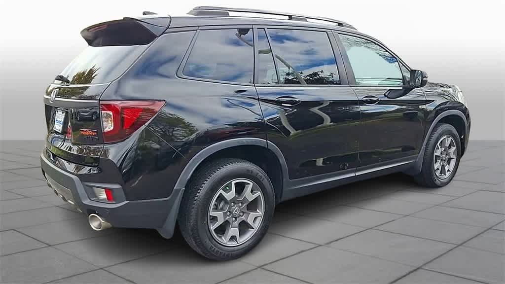 Thumbnail: 2022 Honda Passport - 8