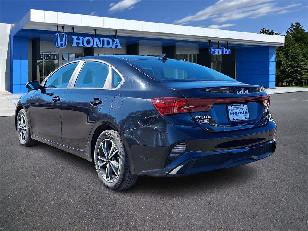 Thumbnail: 2022 Kia Forte - 22