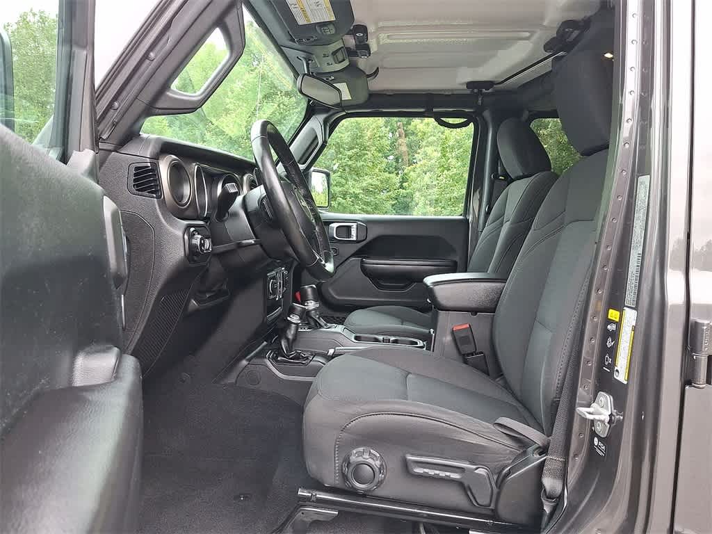 Thumbnail: 2021 Jeep Gladiator - 11