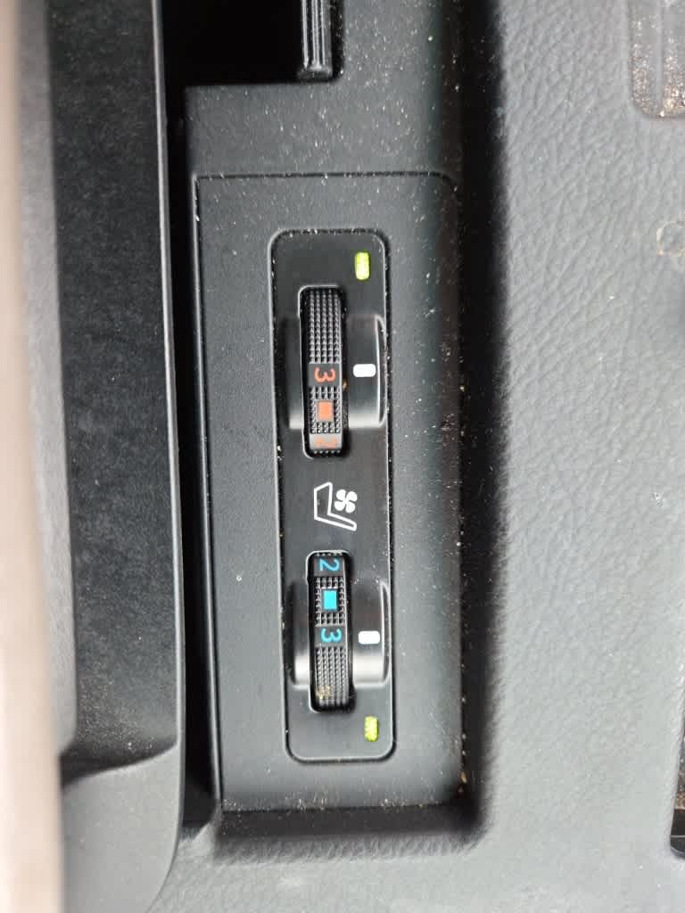 Thumbnail: 2010 Lexus RX - 23