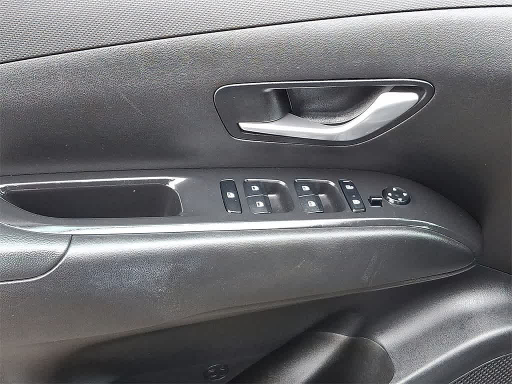 Thumbnail: 2023 Hyundai Tucson - 10