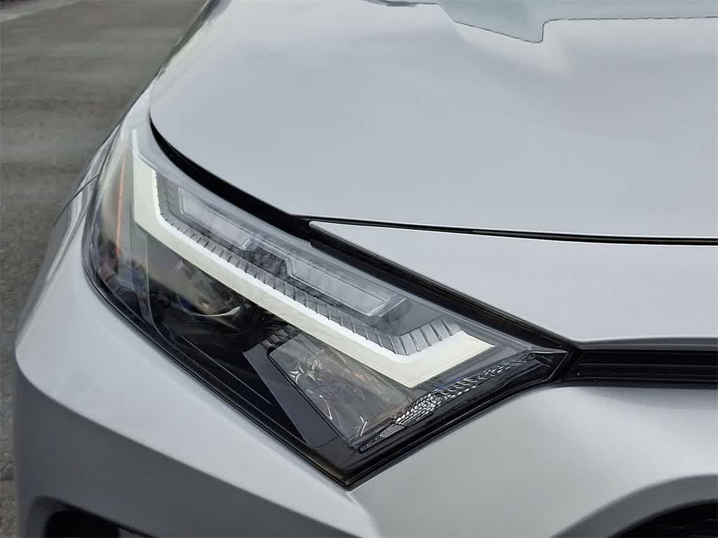 Thumbnail: 2022 Toyota RAV4 - 27