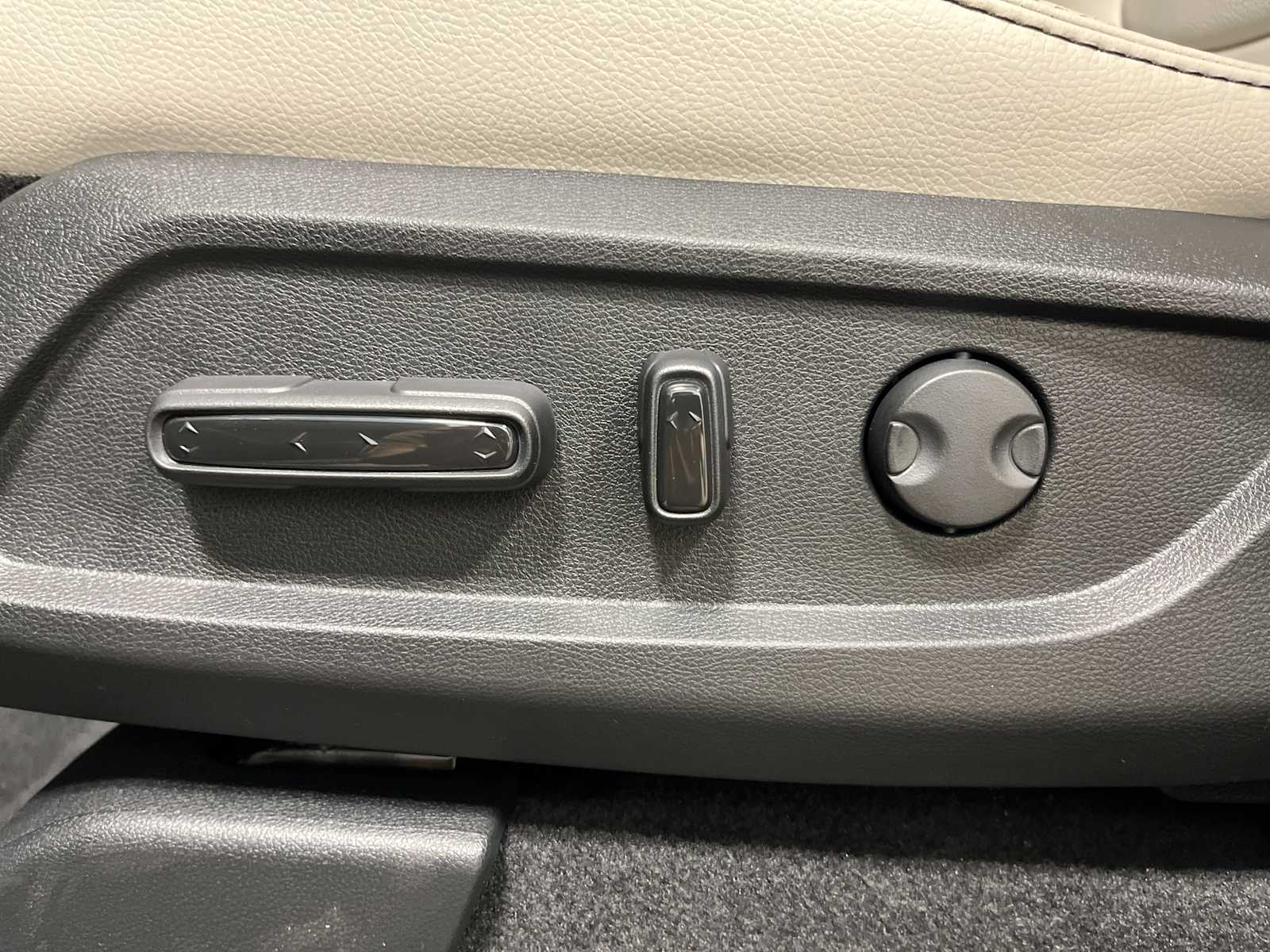 Thumbnail: 2026 Honda Pilot - 13