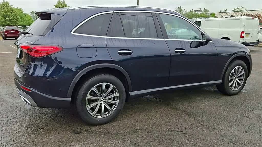 2024 Mercedes-Benz GLC 300 8