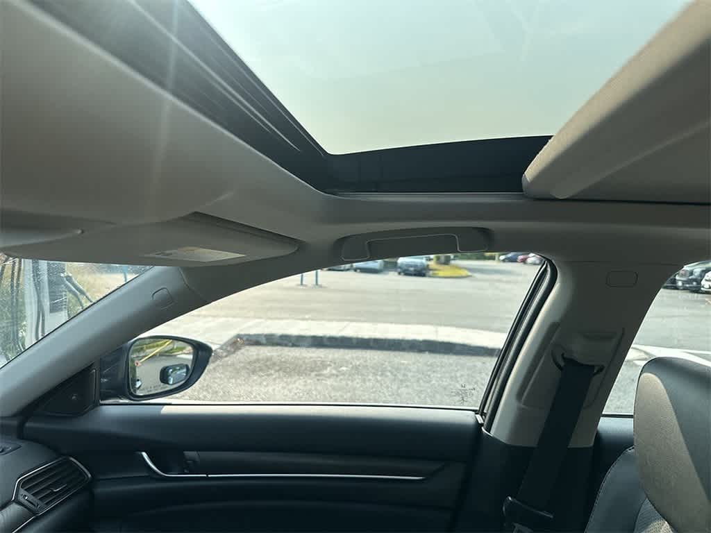 Thumbnail: 2020 Honda Accord - 10