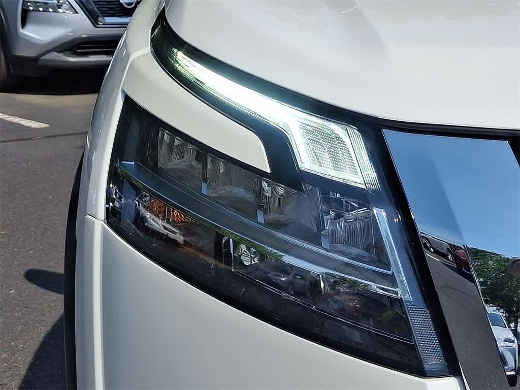 2023 Nissan Pathfinder SL 27