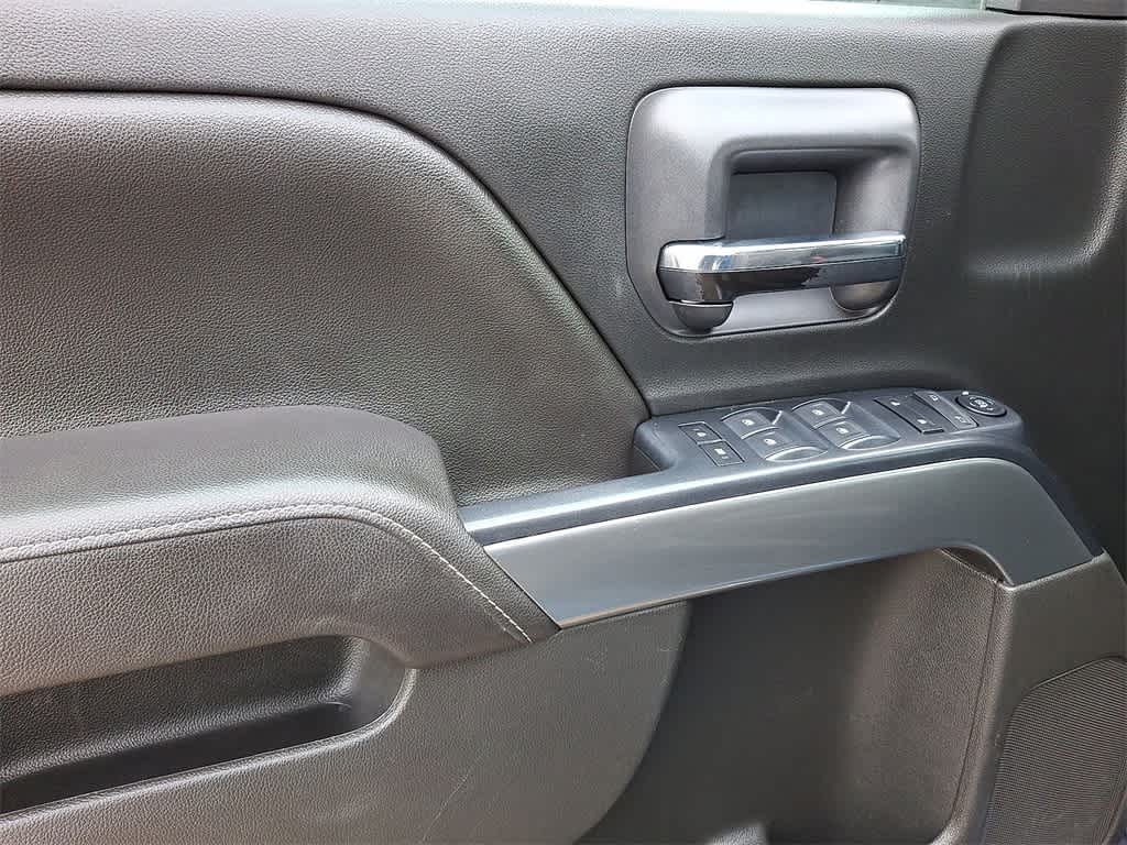 Thumbnail: 2017 Chevrolet Silverado 1500 - 10