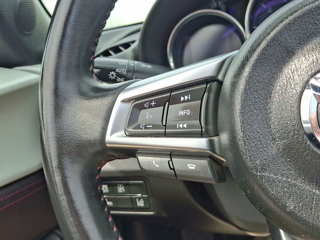 Thumbnail: 2017 Mazda MX-5 Miata - 9