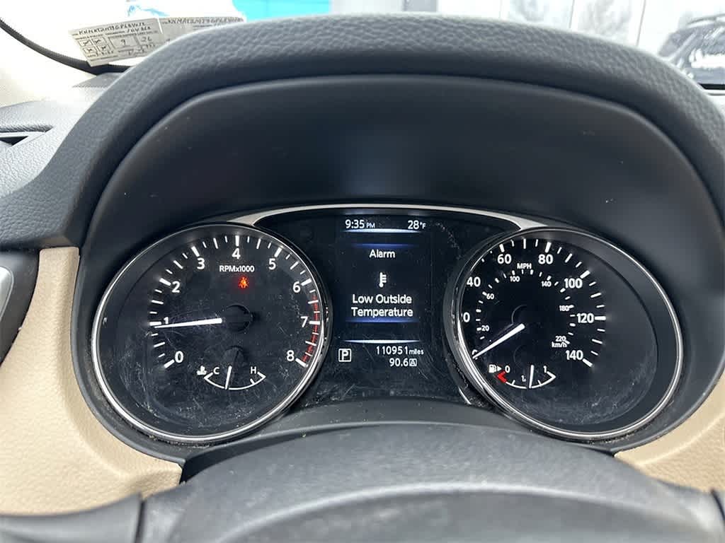 Thumbnail: 2016 Nissan Rogue - 9