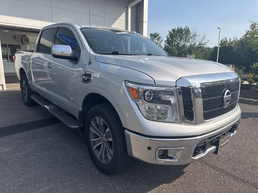 Thumbnail: 2017 Nissan Titan - 4