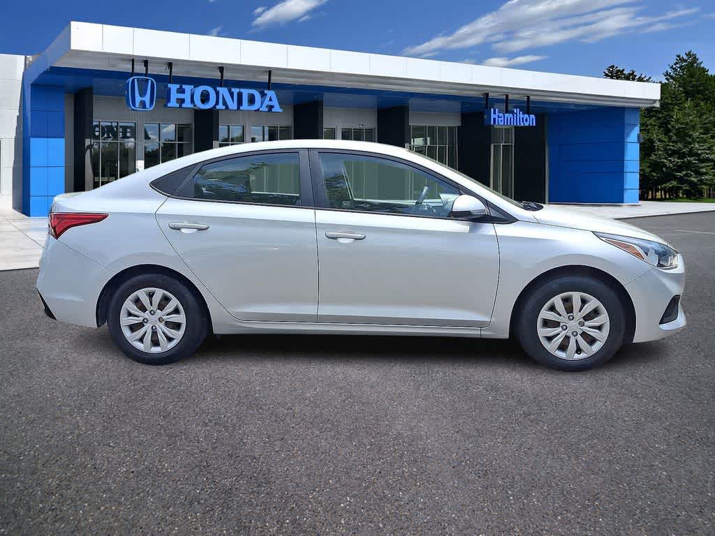 Thumbnail: 2019 Hyundai Accent - 25