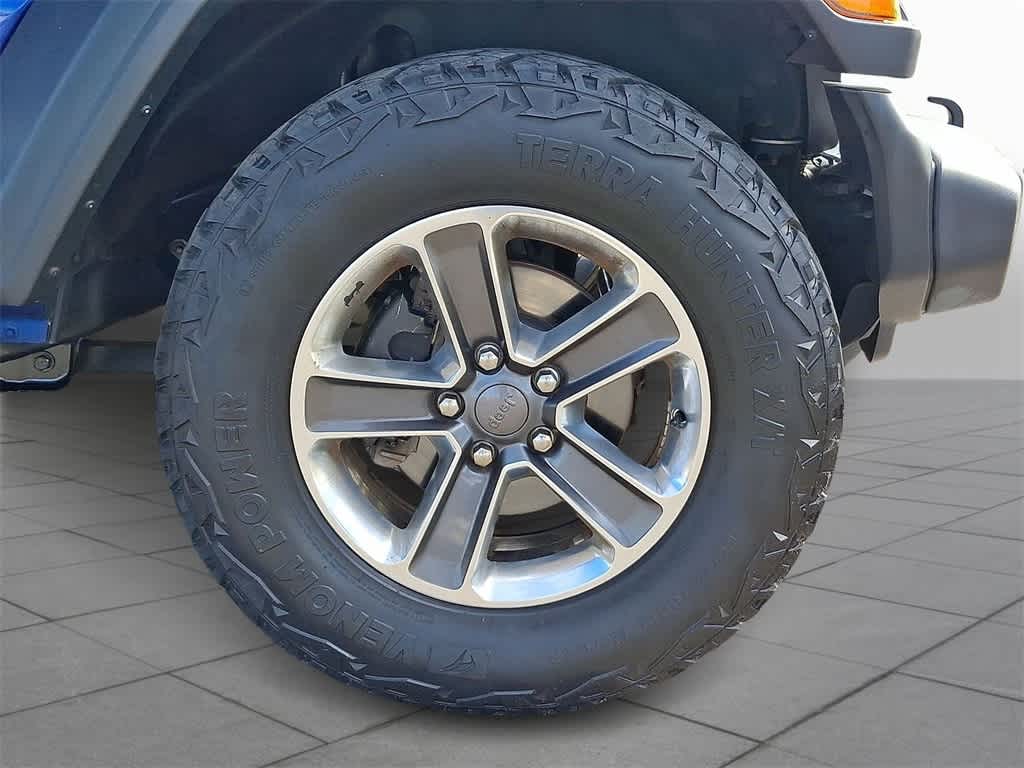 Thumbnail: 2018 Jeep Wrangler - 23