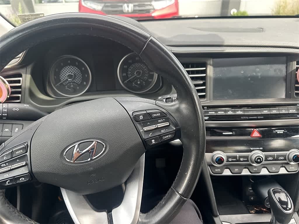 Thumbnail: 2020 Hyundai Elantra - 11