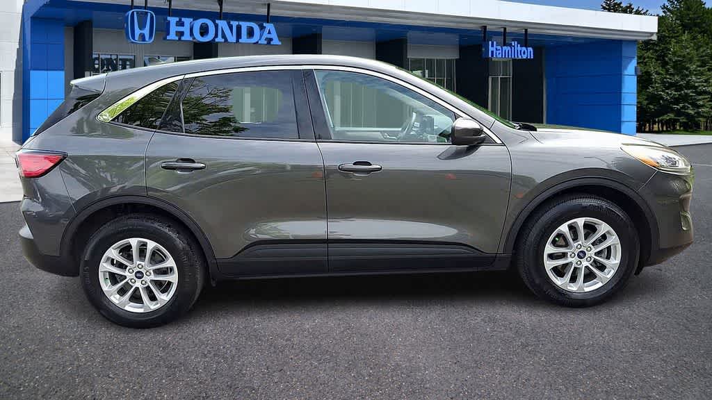 Thumbnail: 2020 Ford Escape - 9