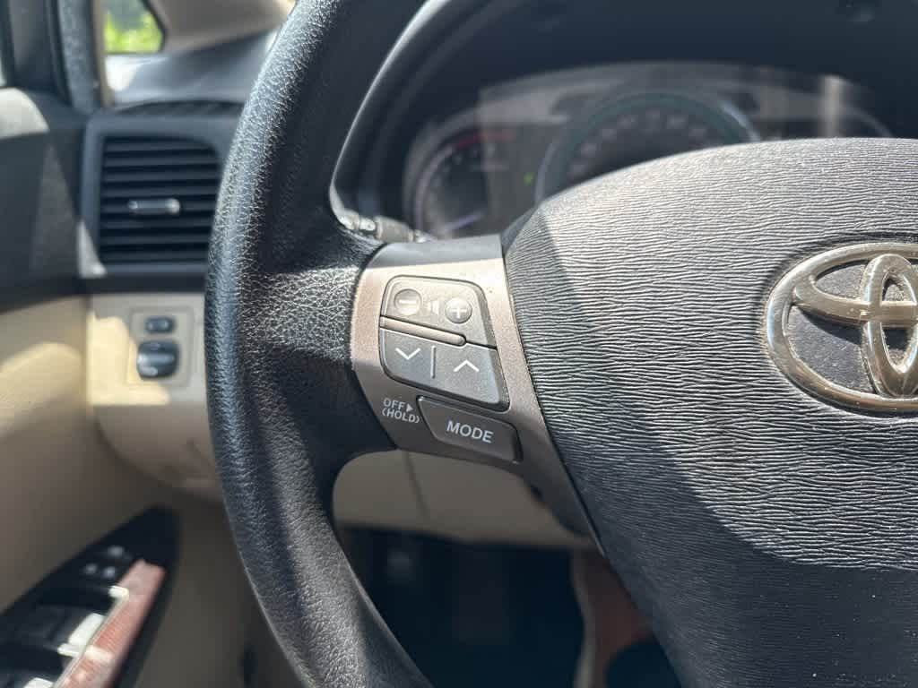 Thumbnail: 2011 Toyota Venza - 12