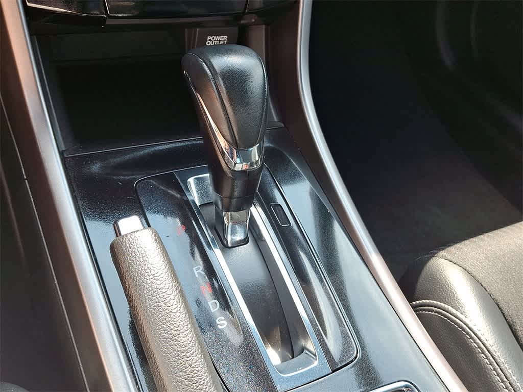 Thumbnail: 2017 Honda Accord - 4