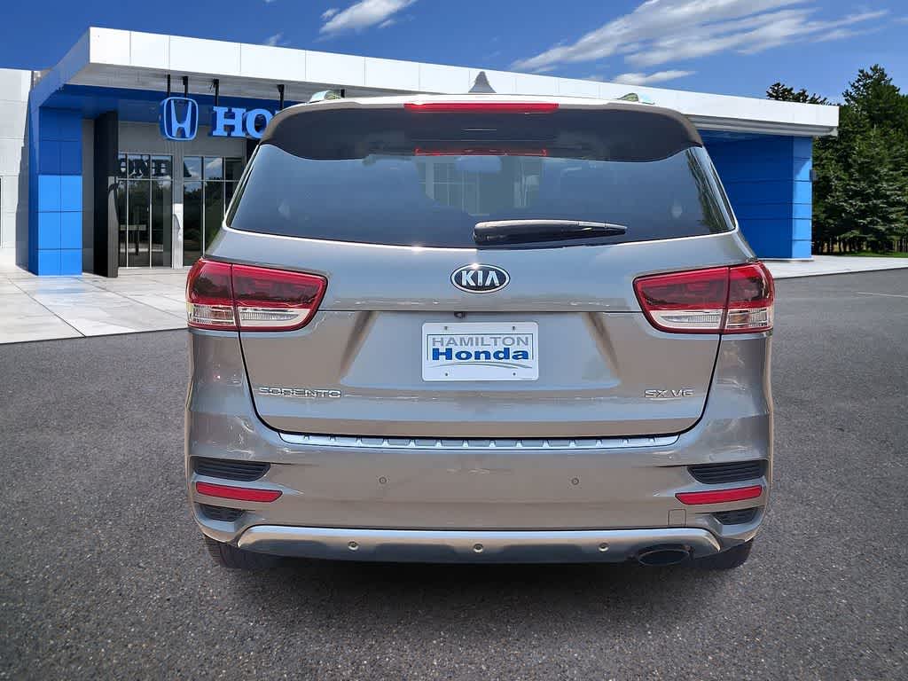 Thumbnail: 2016 Kia Sorento - 23