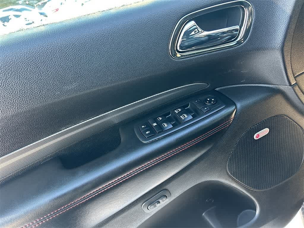 Thumbnail: 2018 Dodge Durango - 16